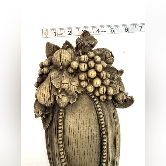 Vintage Homco Gray Weathered Wood Fruit Sconce Candle Holders - Pair (1975) - Picture 3 of 9